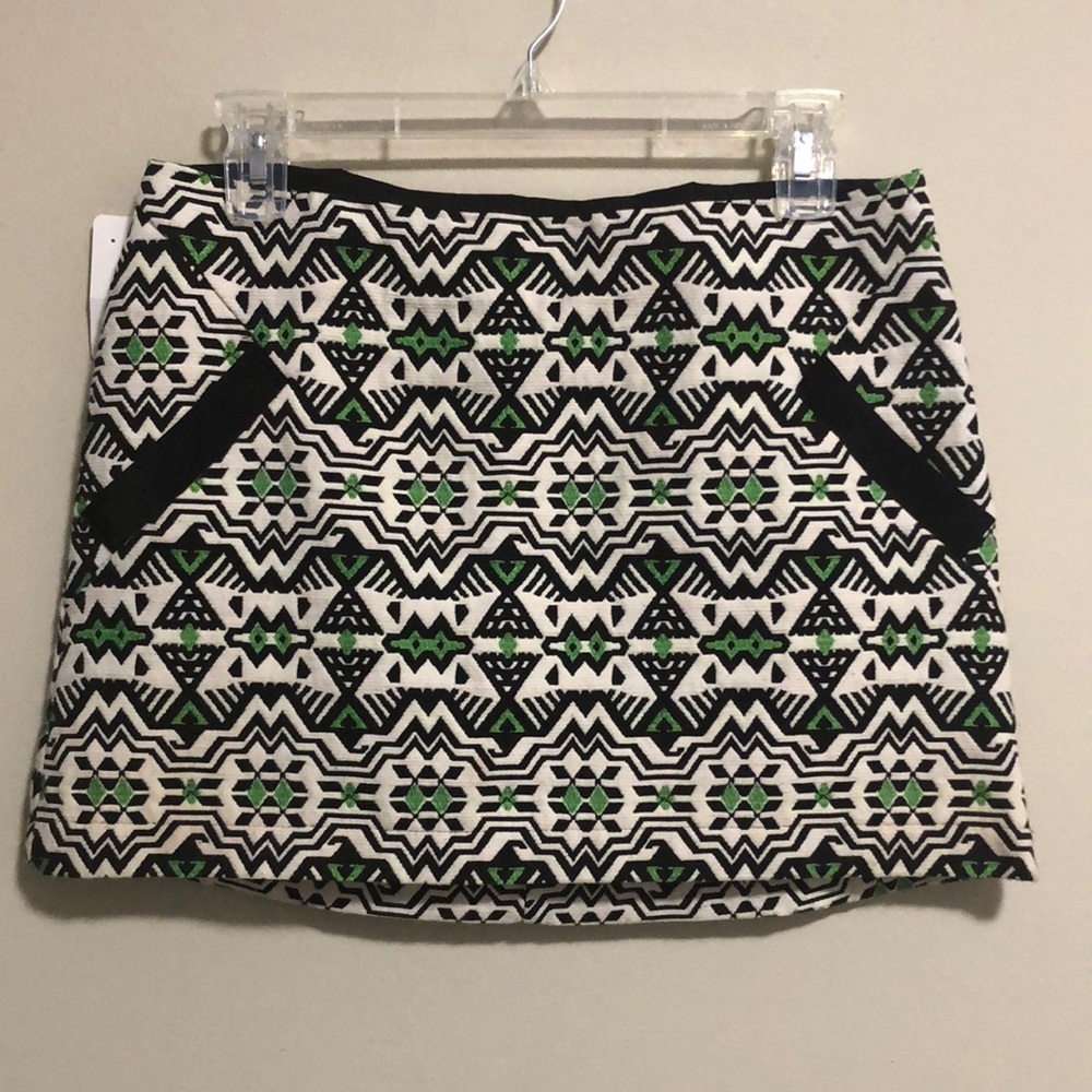 Topshop Mini Skirt Aztec Geo Print SZ 6 Black Green